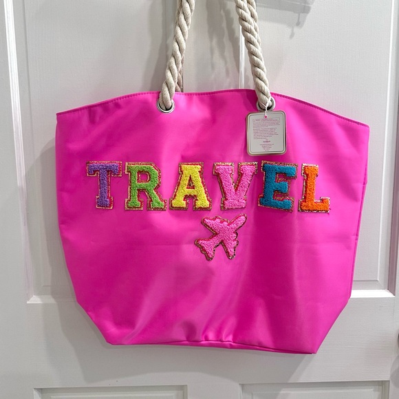 🦋Gloss & Glo Travel Hot Pink tote (Nylon) bag with patches - Picture 6 of 6
